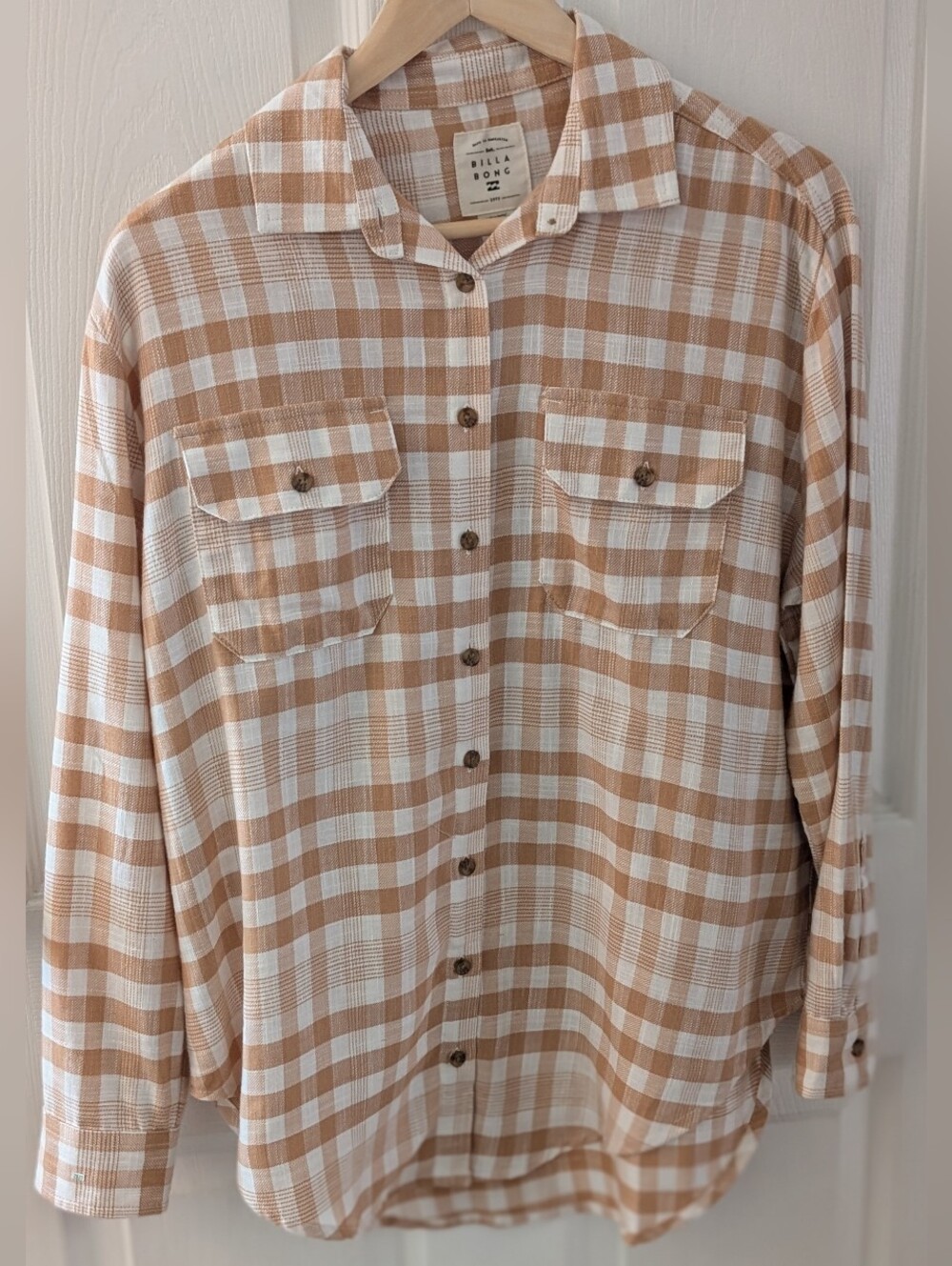 Billabong 100% Cotton Tan and White Plaid Button-Down Shirt - Coastal Cowgirl